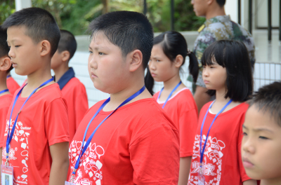 少年演講家學(xué)習(xí)動力營的孩子在培訓(xùn)的畫面