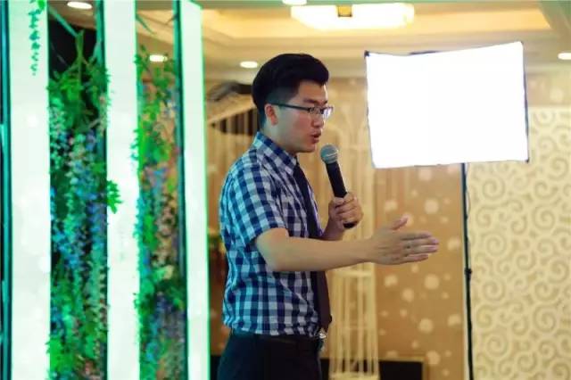 內(nèi)蒙巴彥淖爾父母走進(jìn)歐爸課堂學(xué)習(xí)愛(ài)的教育與演講