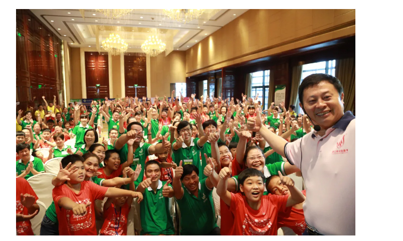 少年演講家自信伴習(xí)目標(biāo)營(yíng)，四天三晚讓孩子照見(jiàn)自己的未來(lái)